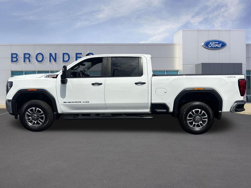 2025 GMC Sierra 3500HD Pro — photo 1 of 44