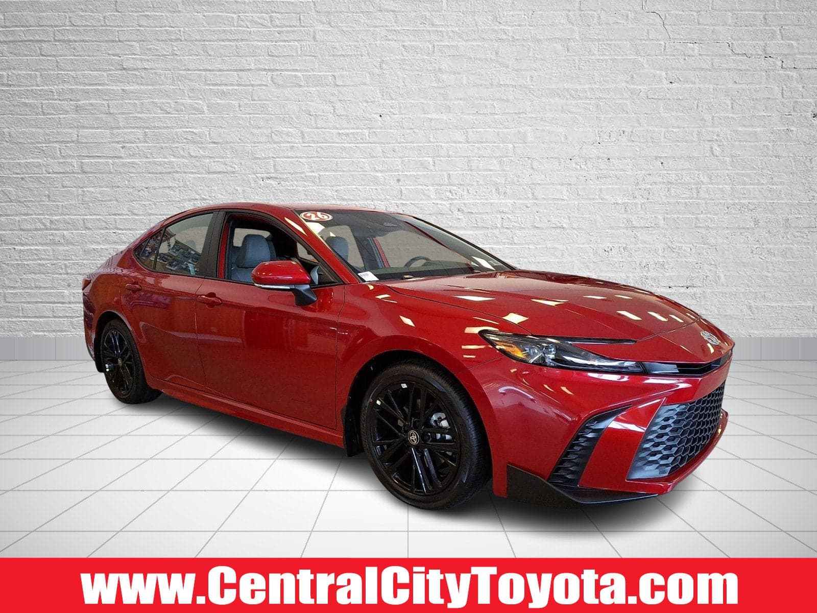 2026 Toyota Camry SE — photo 1 of 30