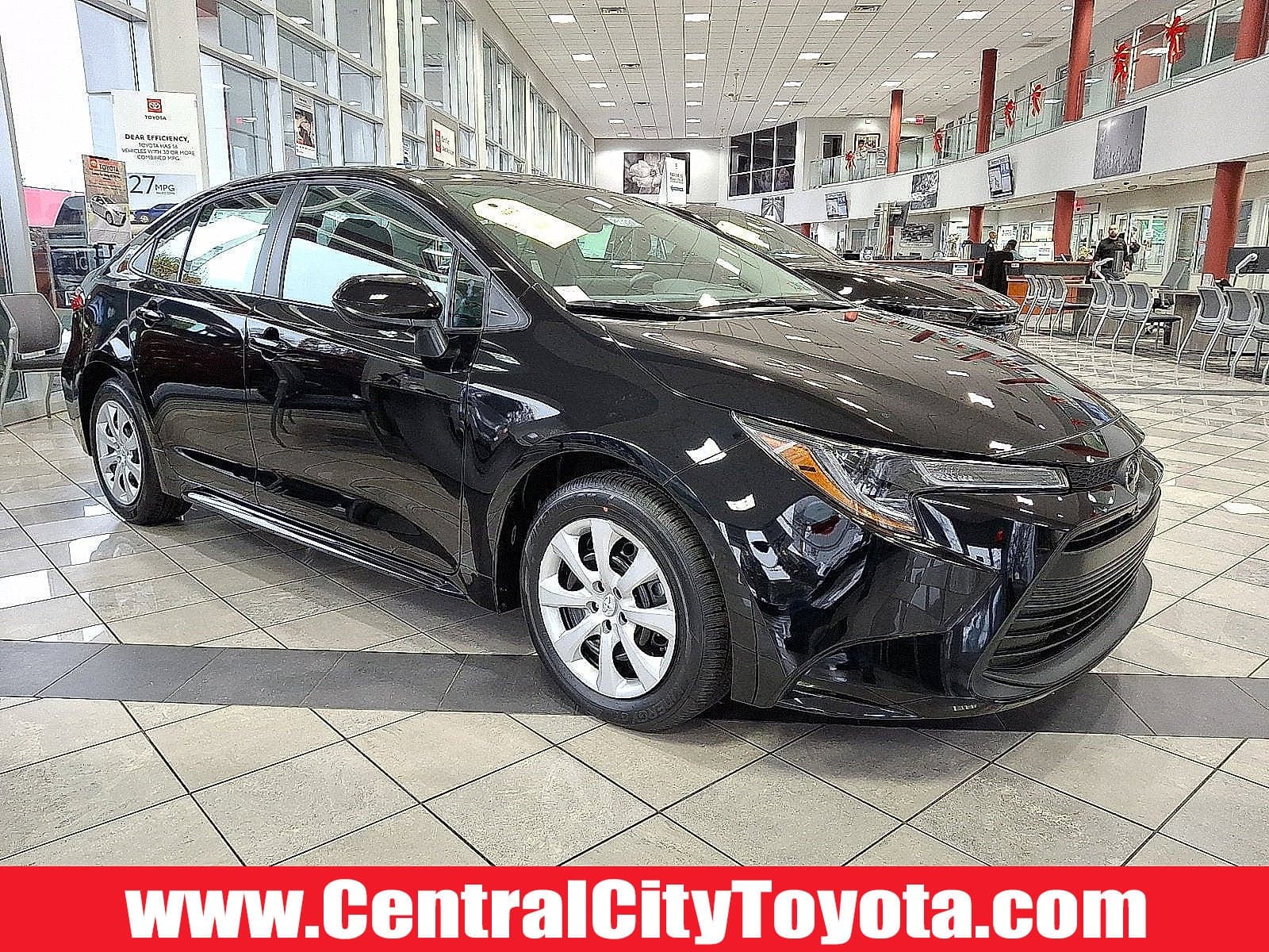 2026 Toyota Corolla LE — photo 1 of 16