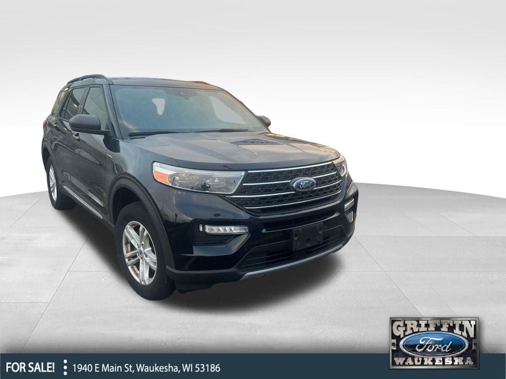 2020 Ford Explorer XLT — photo 1 of 3