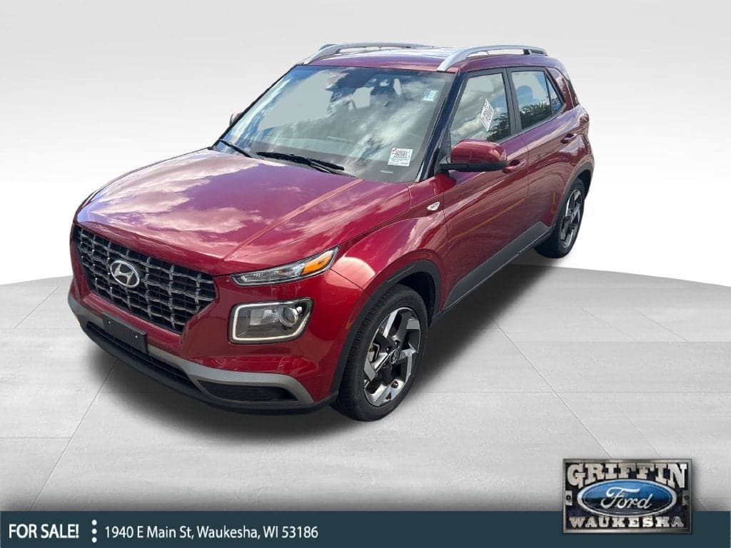 2025 Hyundai Venue SEL — photo 1 of 5