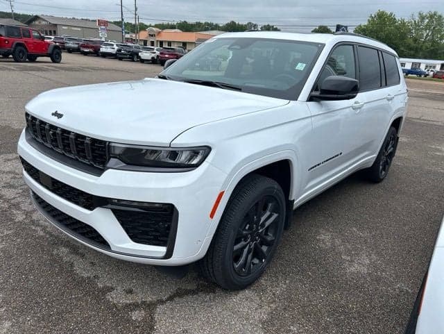 2026 Jeep Grand Cherokee GRAND CHEROKEE L LIMITED RESERVE 4X4 — photo 1 of 27