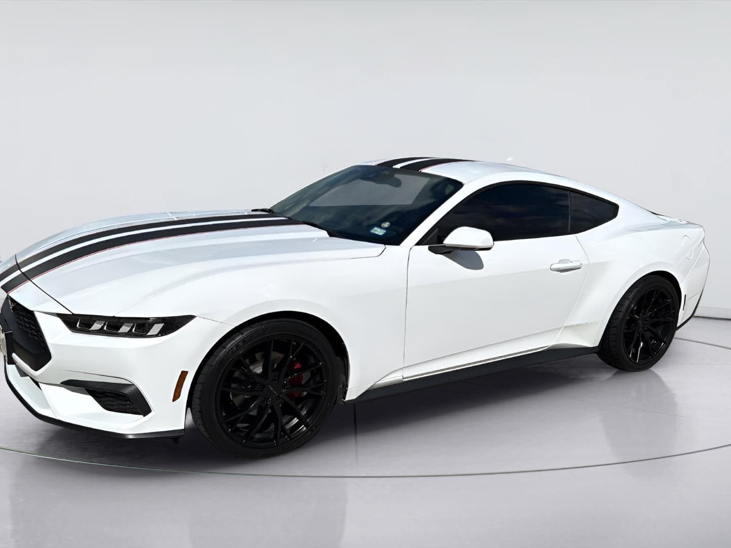 2024 Ford Mustang EcoBoost — photo 1 of 7