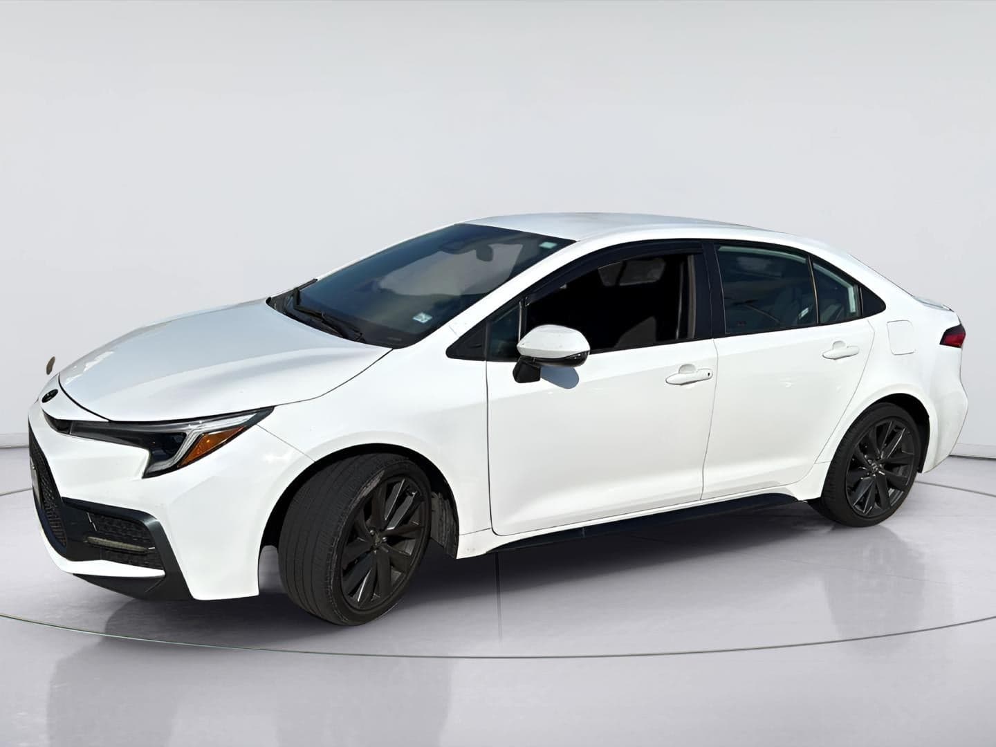2024 Toyota Corolla SE — photo 1 of 6
