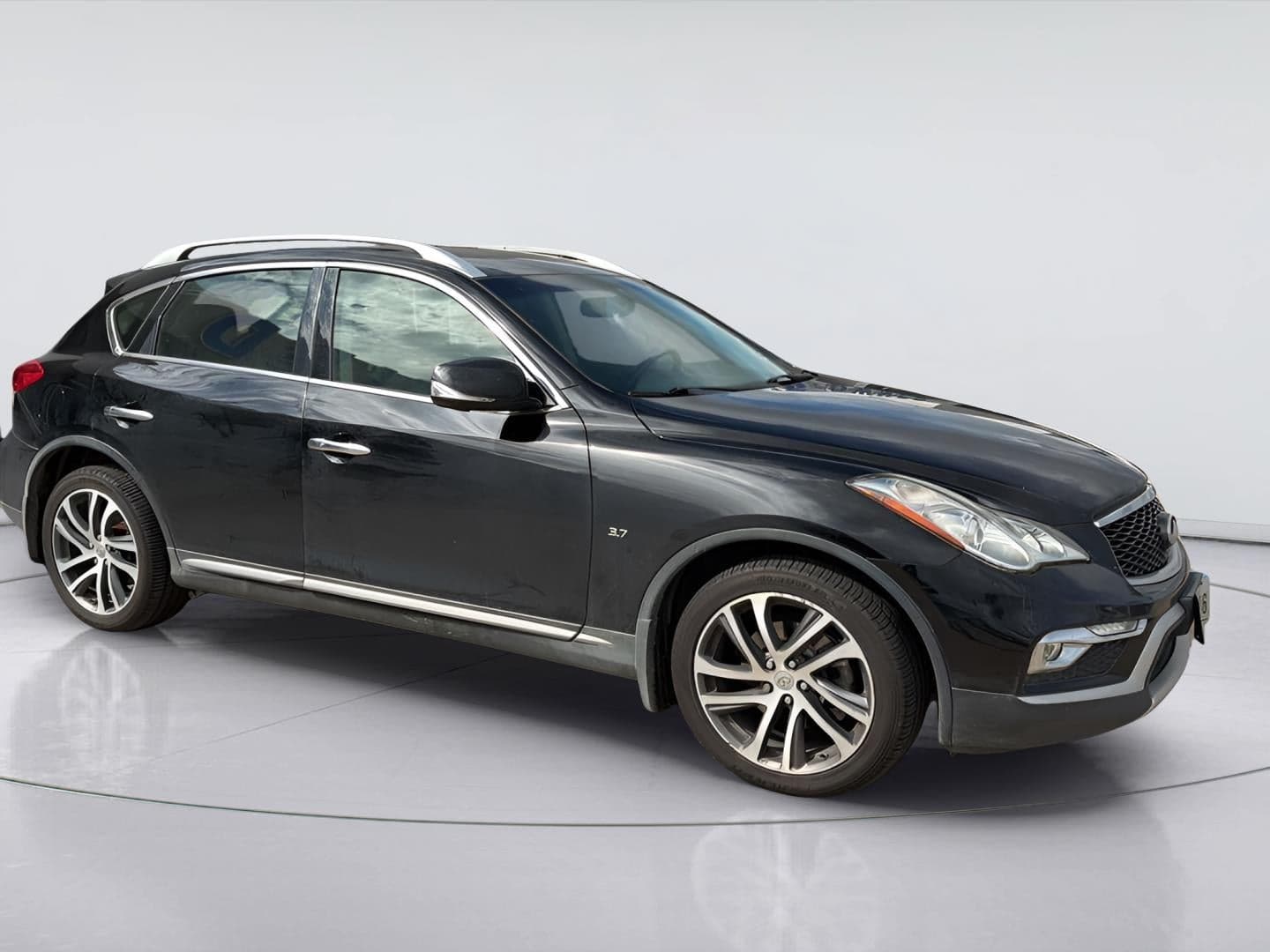 2017 INFINITI QX50 Base — photo 1 of 6