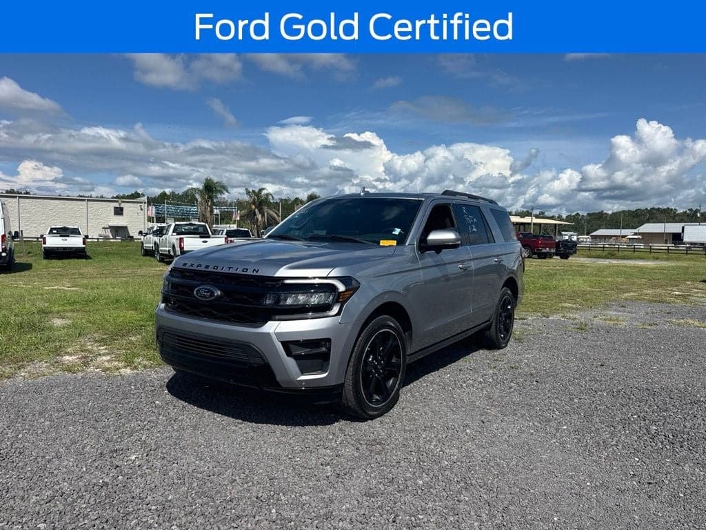 2024 Ford Expedition Limited — photo 1 of 17