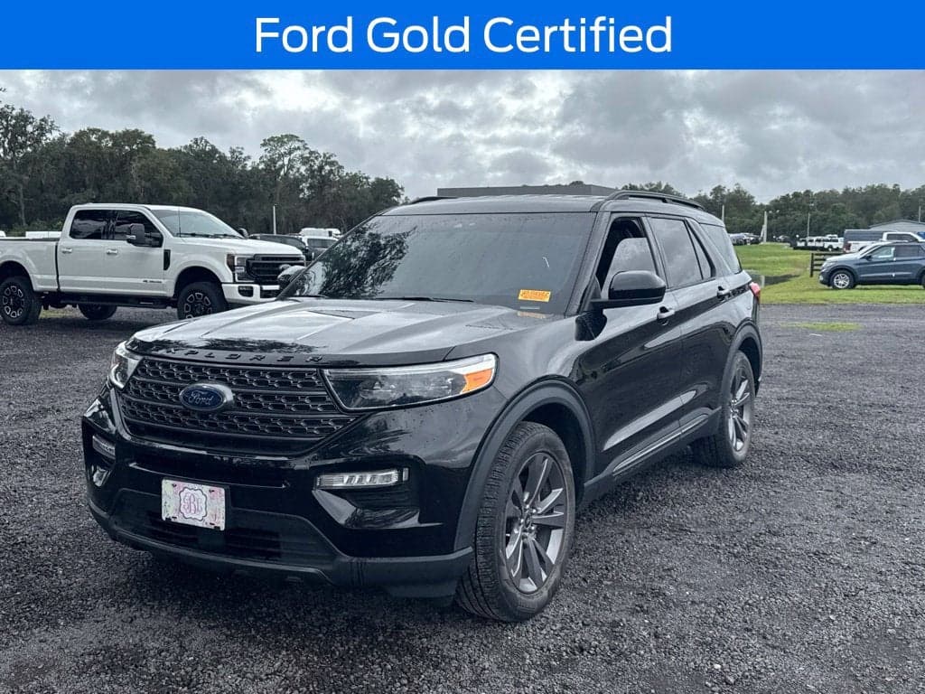 2023 Ford Explorer XLT — photo 1 of 5