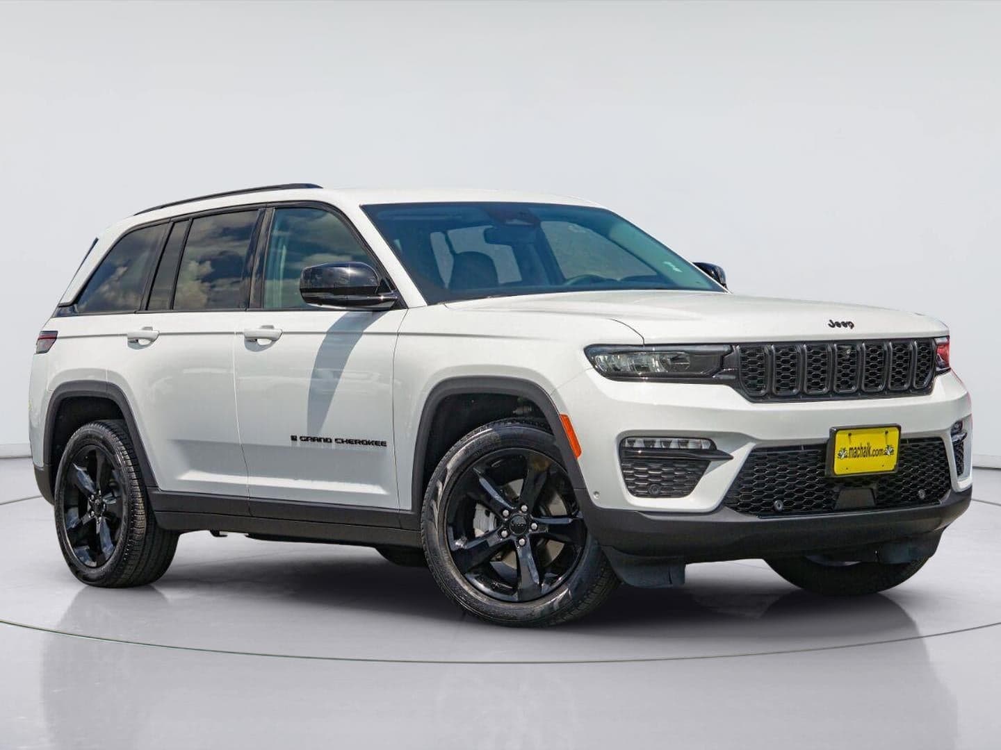 2023 Jeep Grand Cherokee Limited — photo 1 of 32
