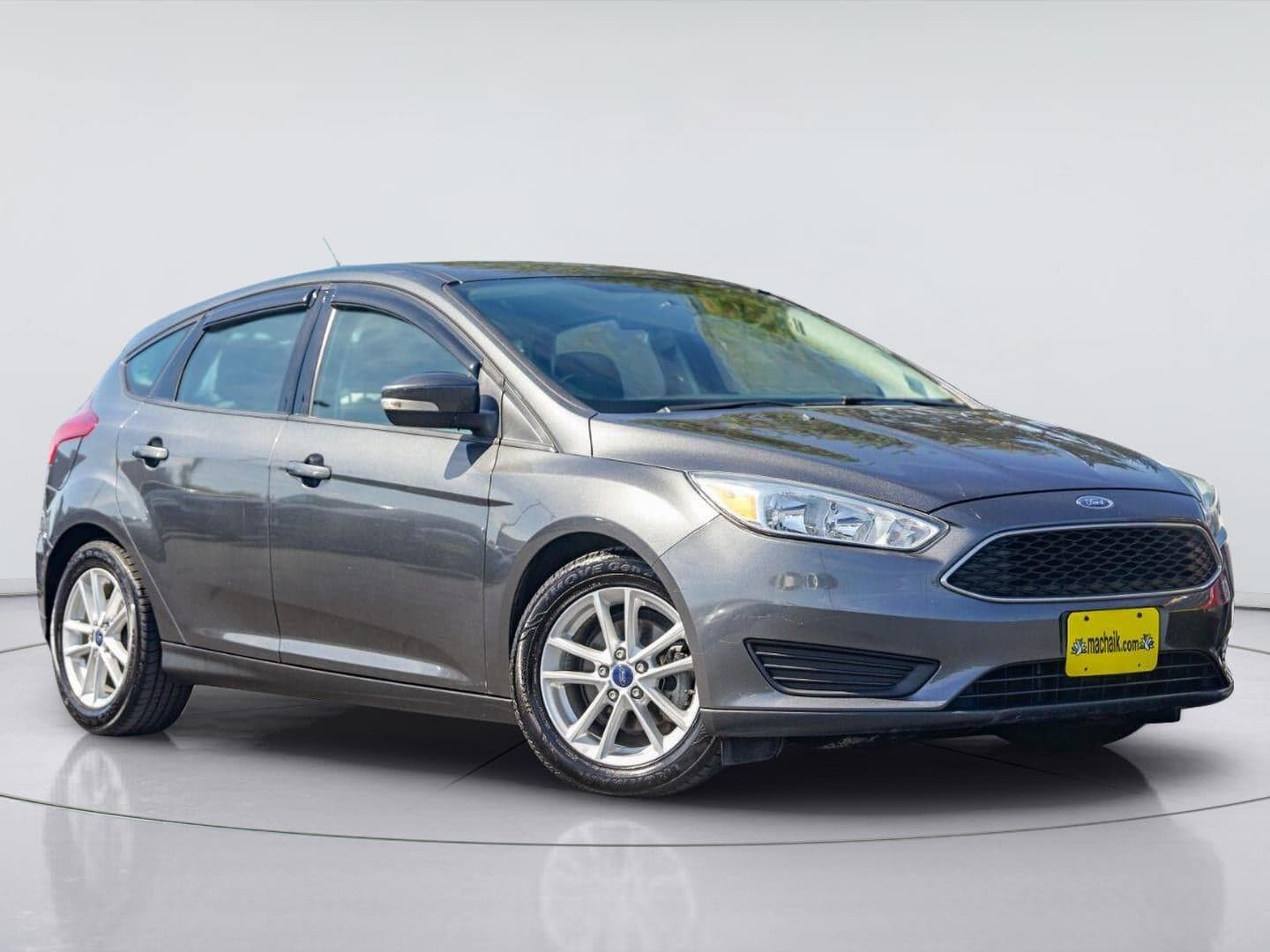 2017 Ford Focus SE — photo 1 of 7