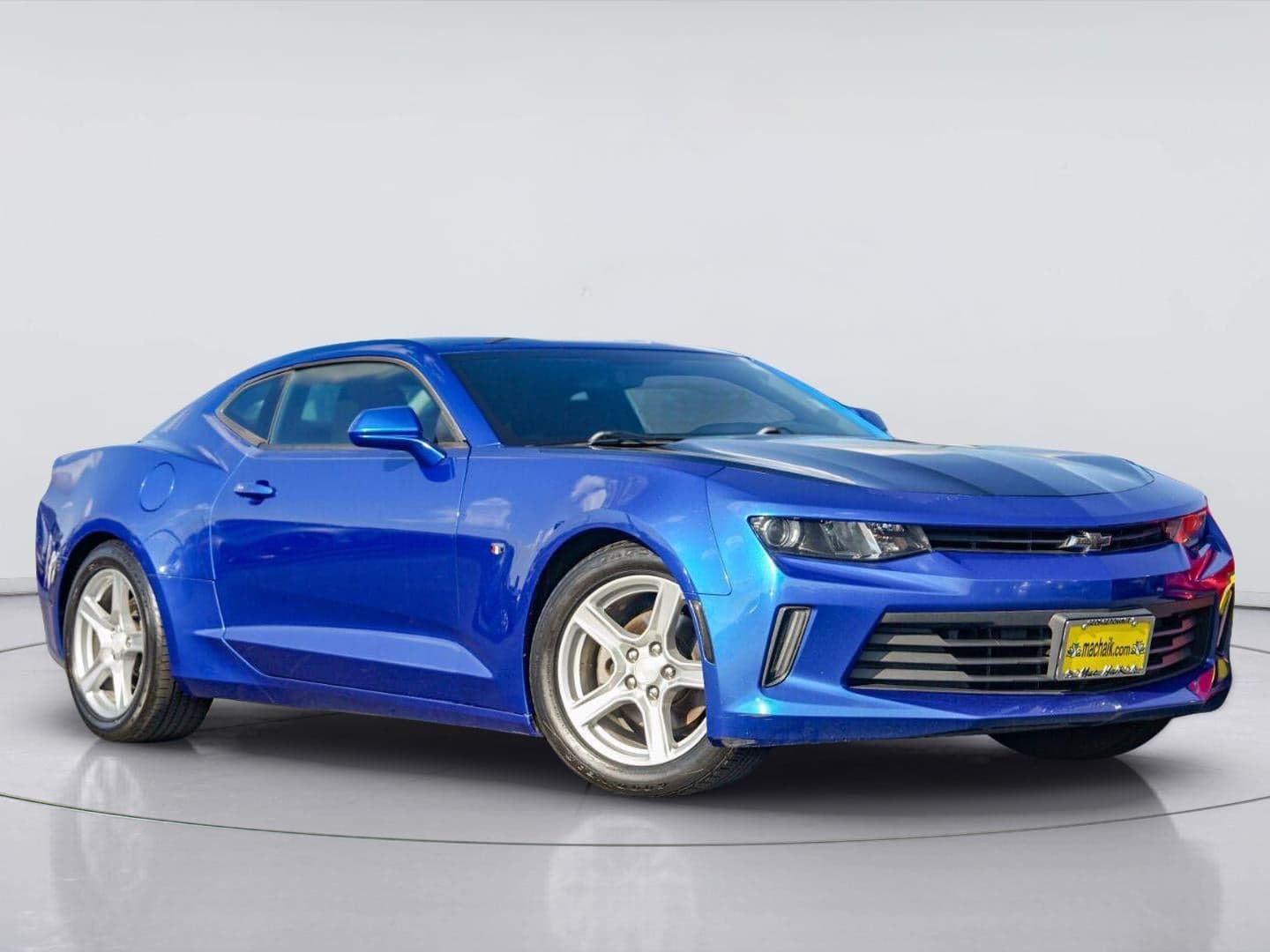 2018 Chevrolet Camaro 1LT — photo 1 of 27