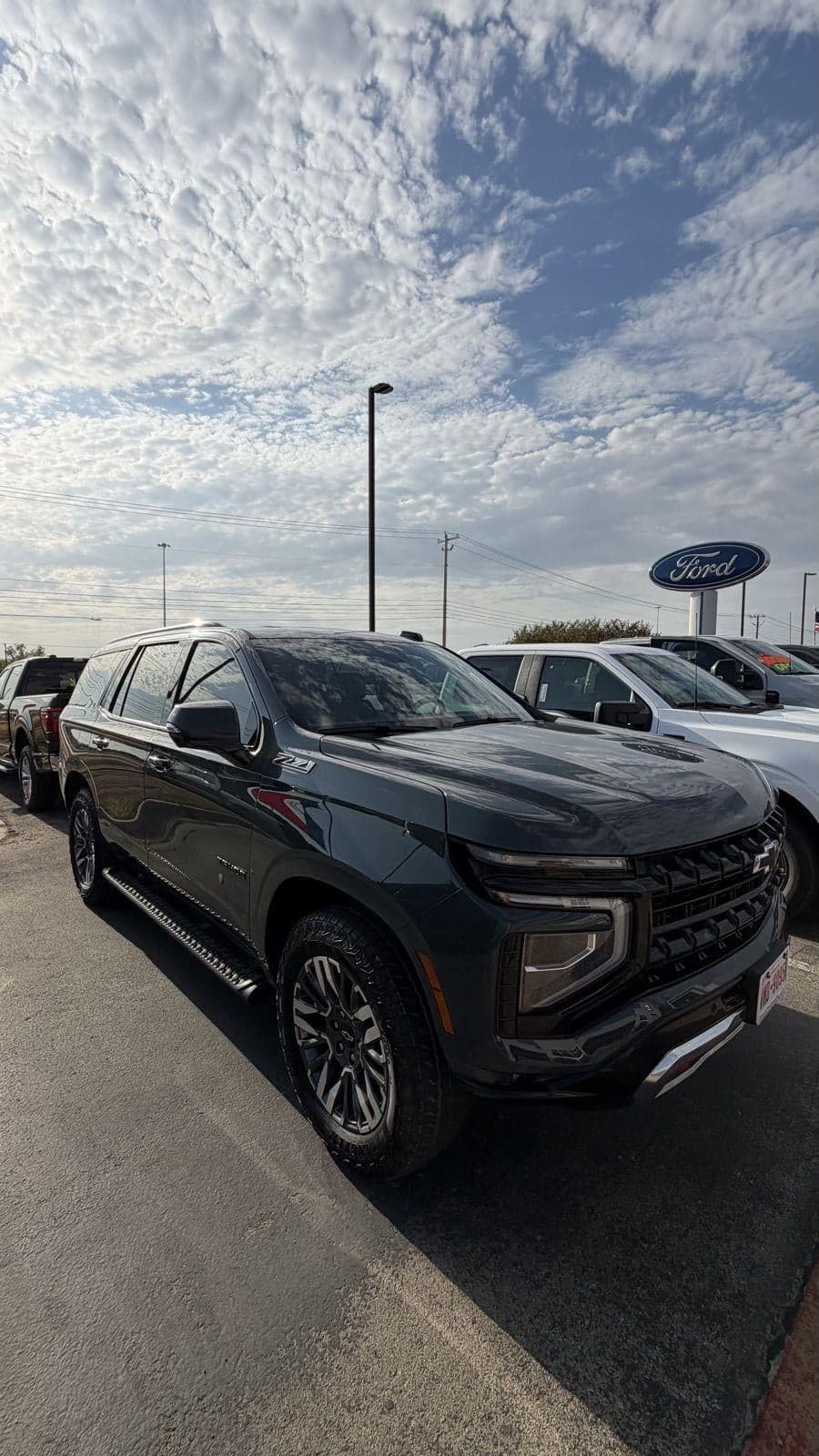 2025 Chevrolet Tahoe Z71 — photo 1 of 3