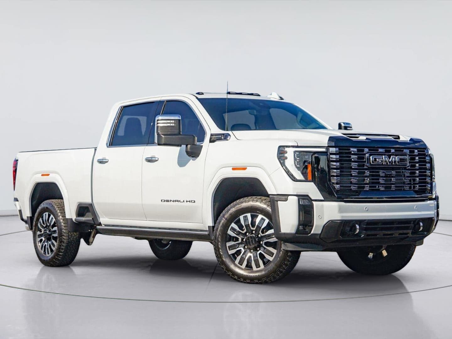 2026 GMC Sierra 2500Hd Denali Ultimate — photo 1 of 33