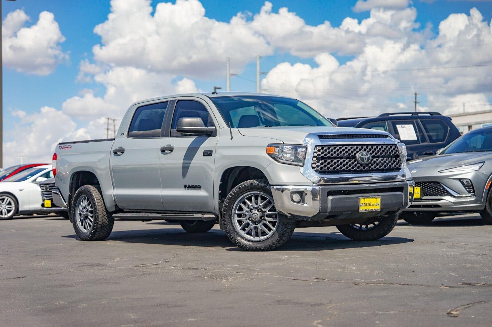 2018 Toyota Tundra 4WD SR5 — photo 1 of 7