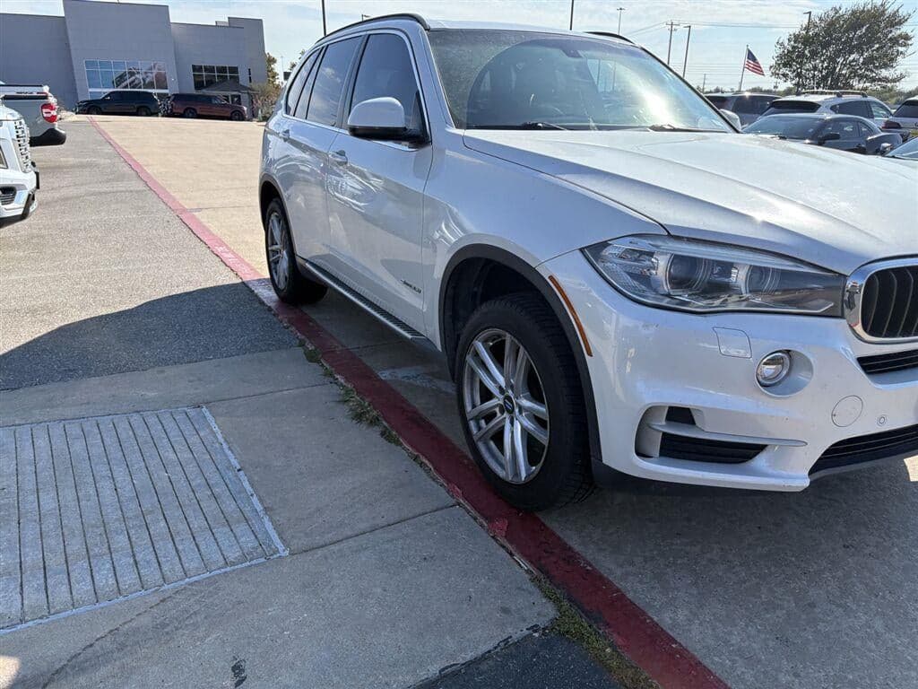 2016 BMW X5 sDrive35i — photo 1 of 6