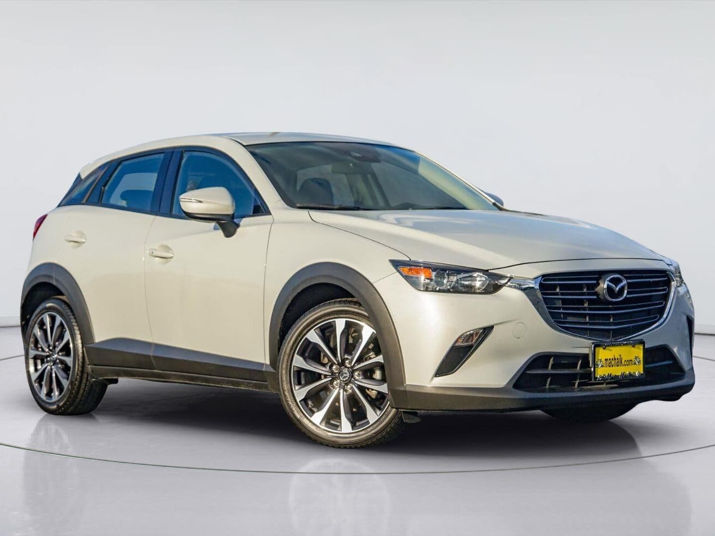 2019 Mazda CX-3 Touring — photo 1 of 8