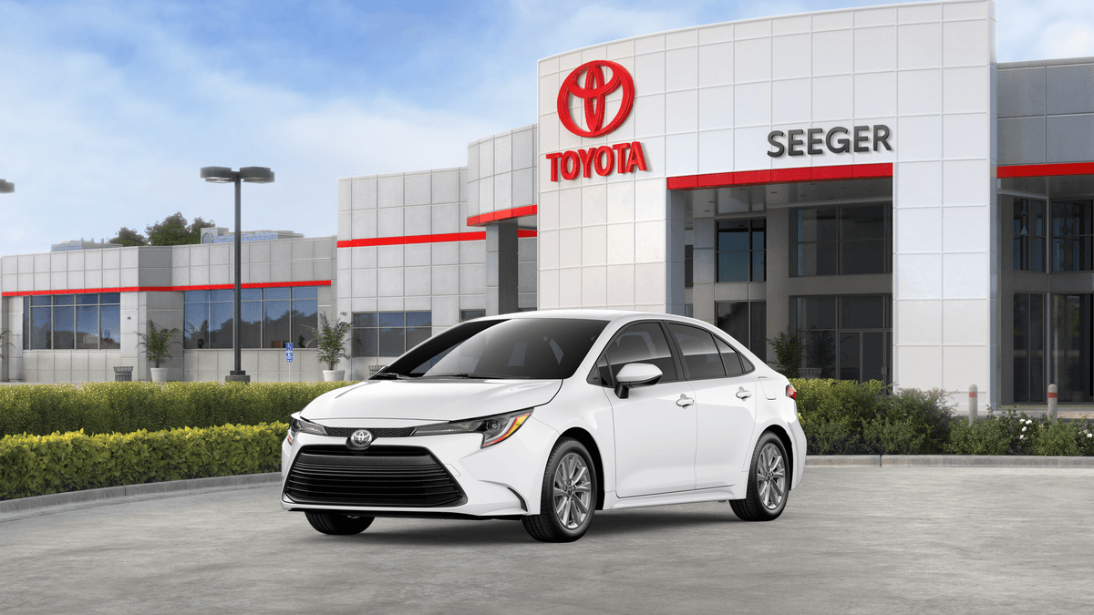 2026 Toyota Corolla LE — photo 1 of 22