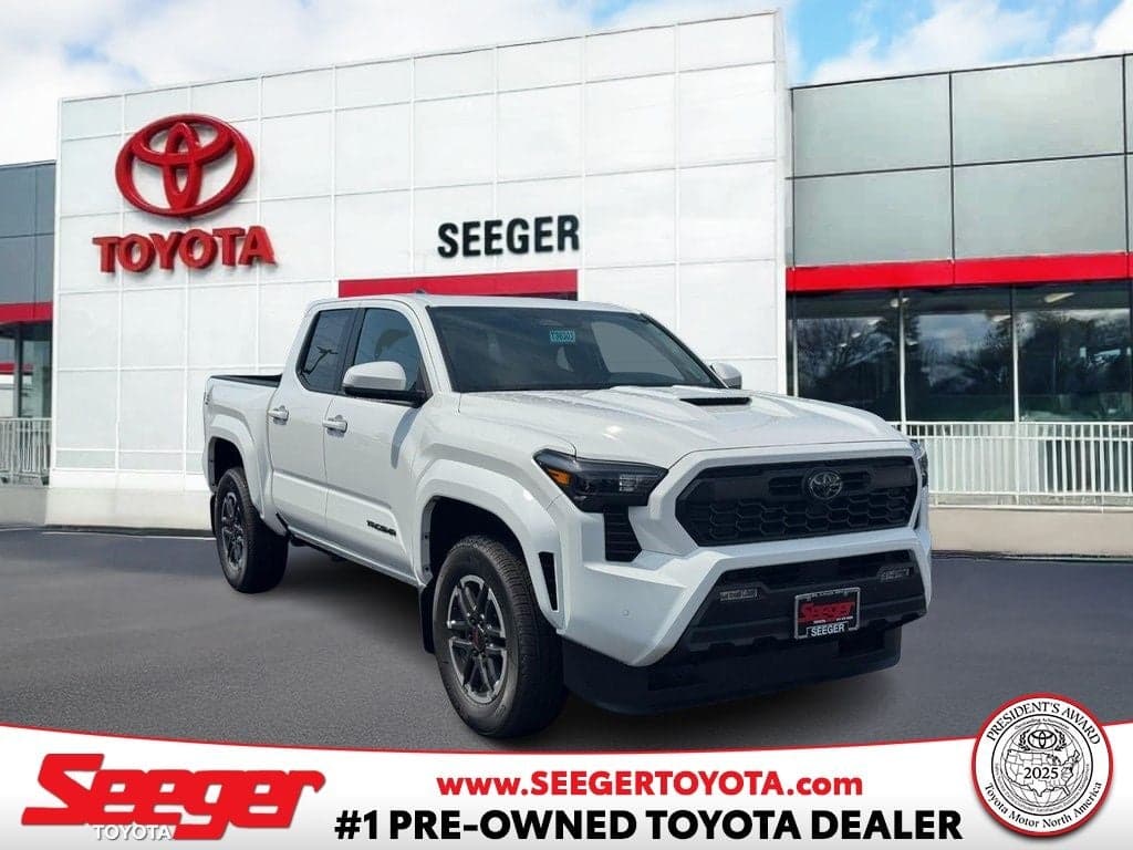 2026 Toyota Tacoma TRD Sport — photo 1 of 49