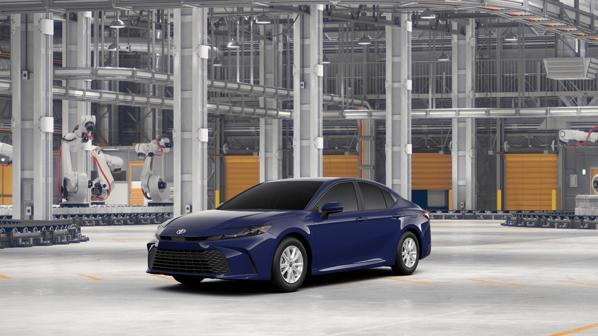 2027 Toyota Camry LE — photo 1 of 5