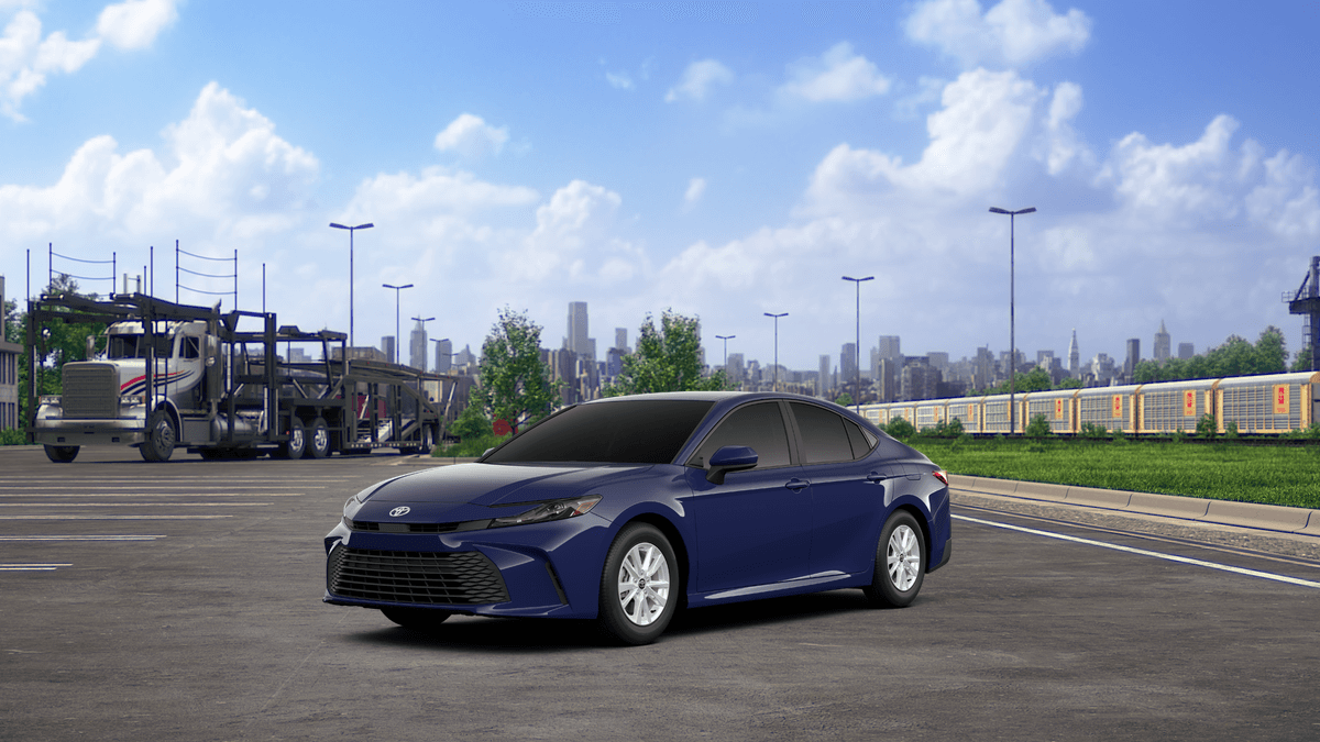 2027 Toyota Camry LE — photo 1 of 5