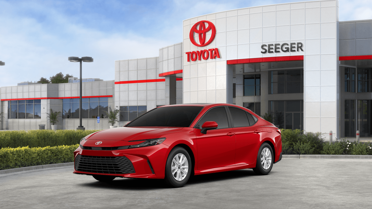 2026 Toyota Camry LE — photo 1 of 22
