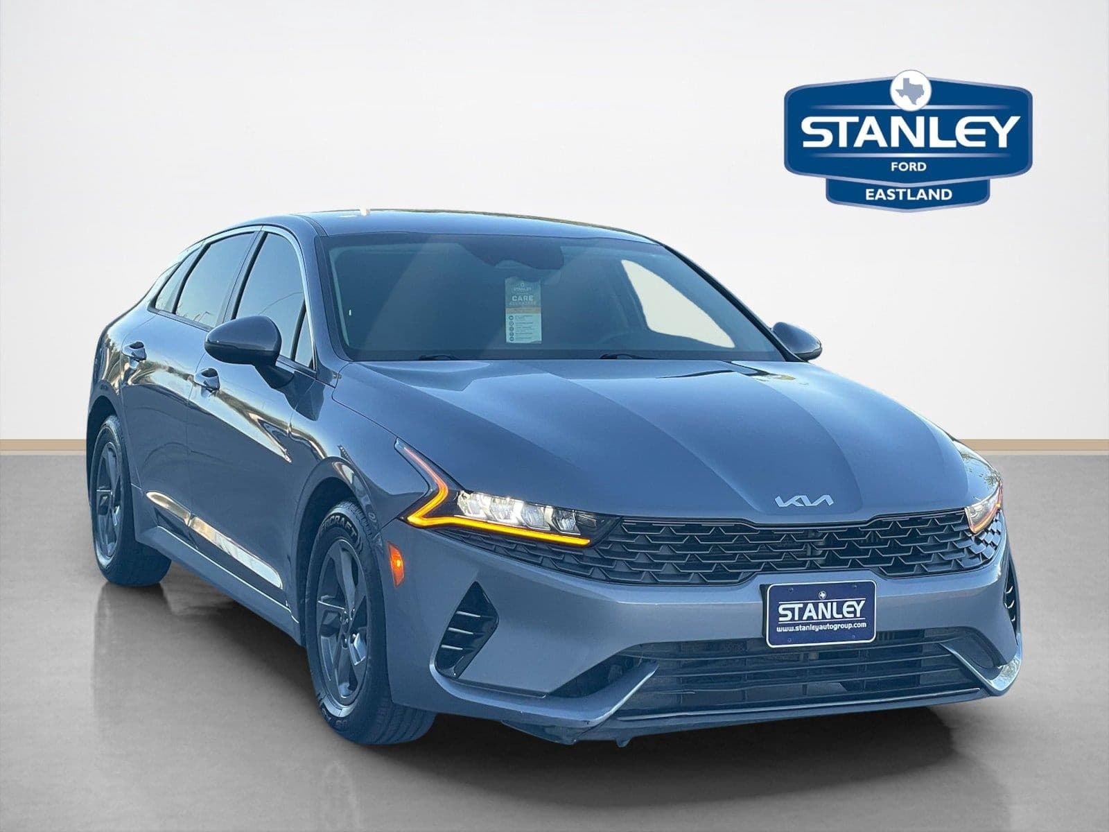 2022 Kia K5 LX — photo 1 of 33