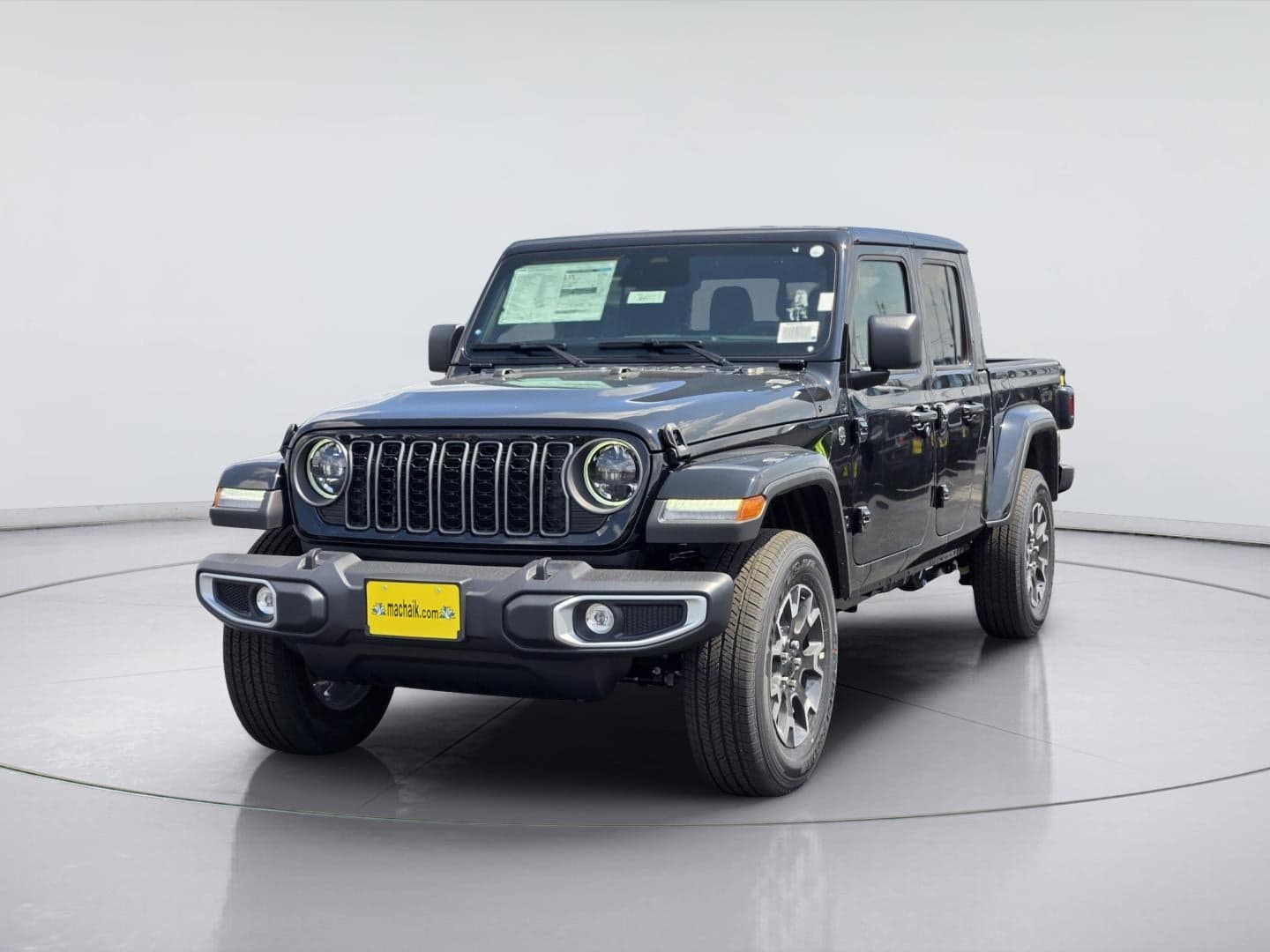 2026 Jeep Gladiator Sahara — photo 1 of 27