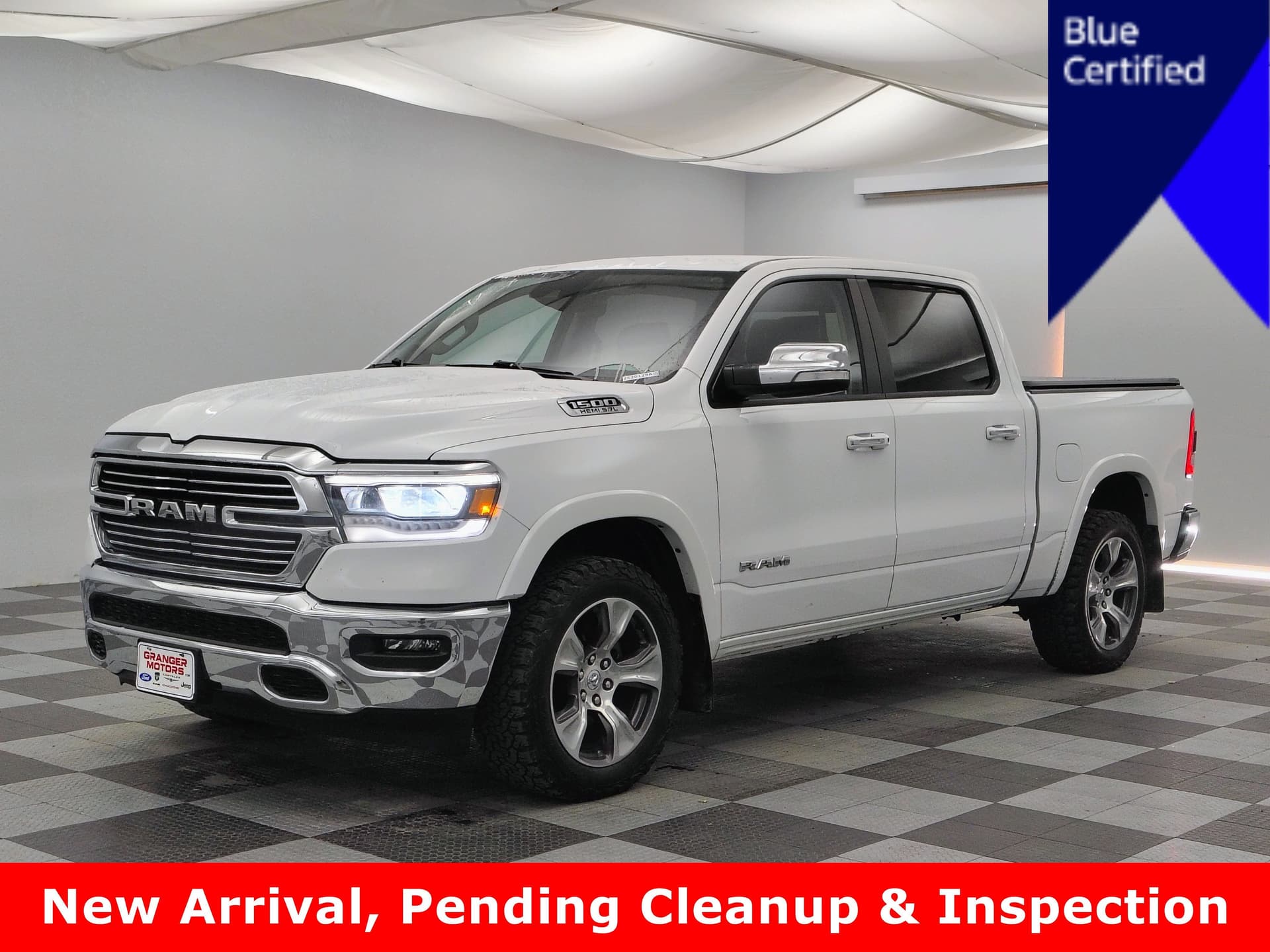 2022 RAM 1500 Laramie — photo 1 of 3