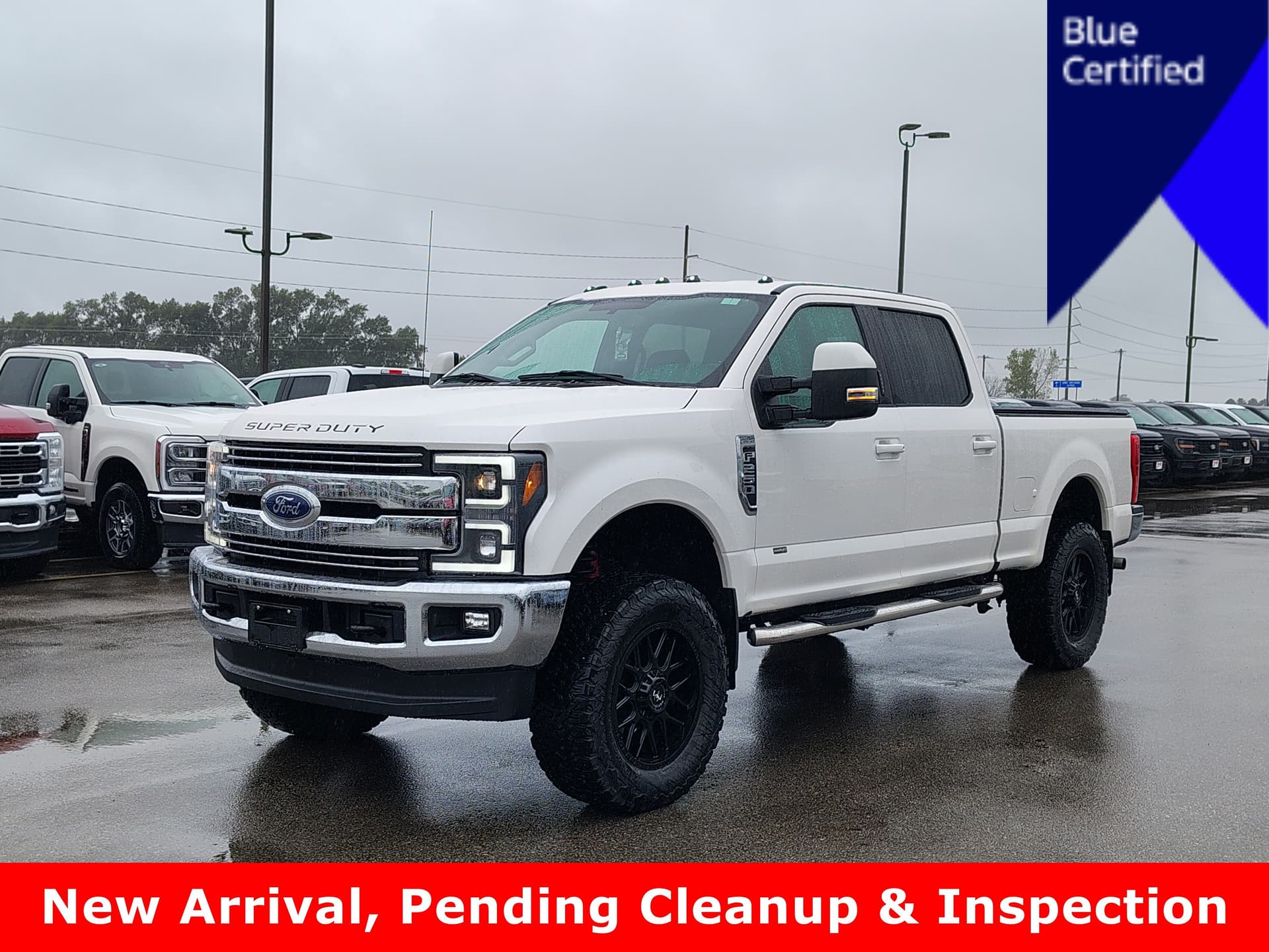 2017 Ford Super Duty F-250 SRW Lariat — photo 1 of 17