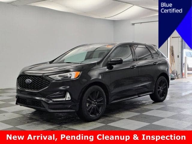 2023 Ford Edge ST-Line — photo 1 of 17