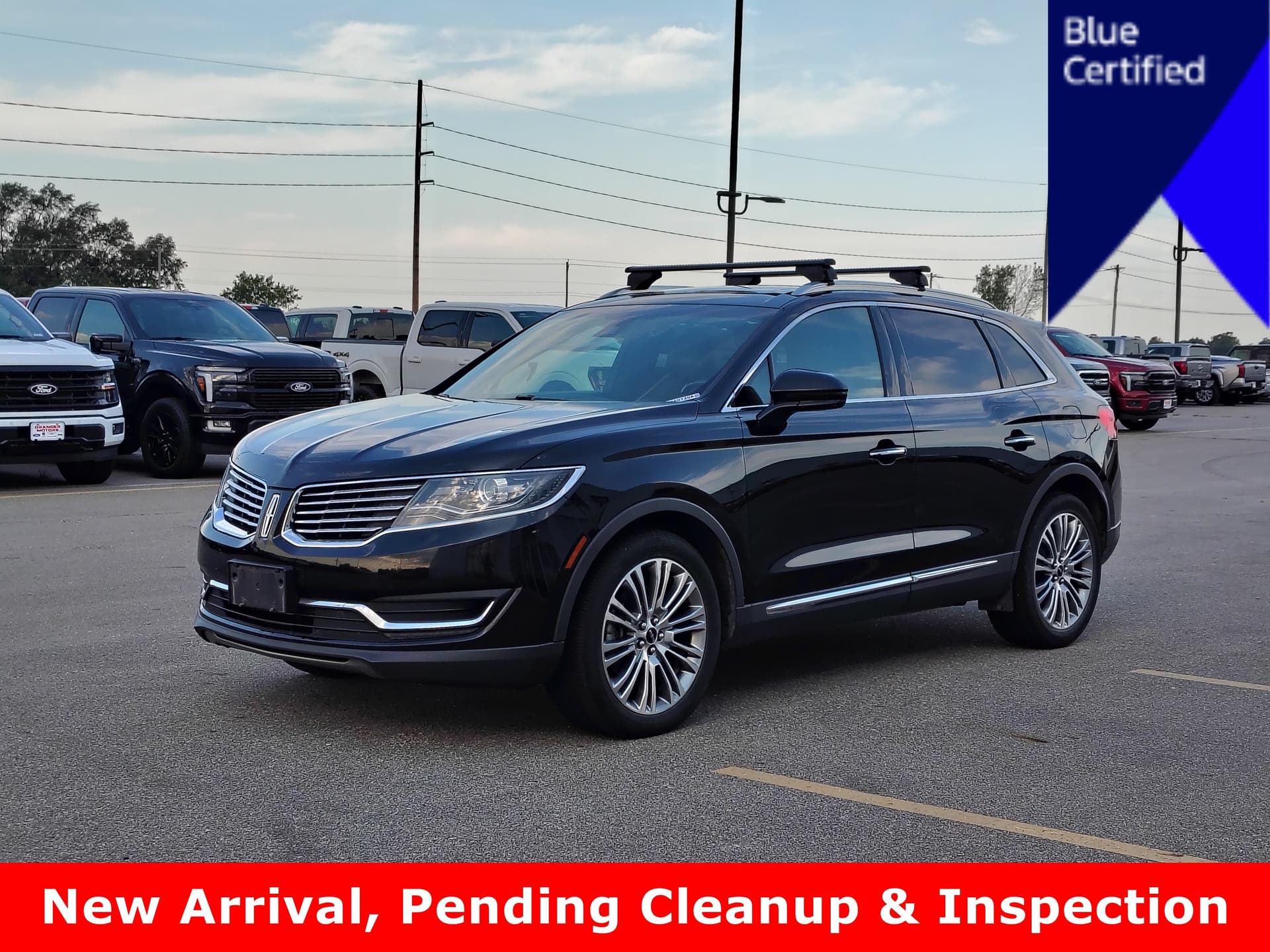 2017 Lincoln MKX Reserve — photo 1 of 18
