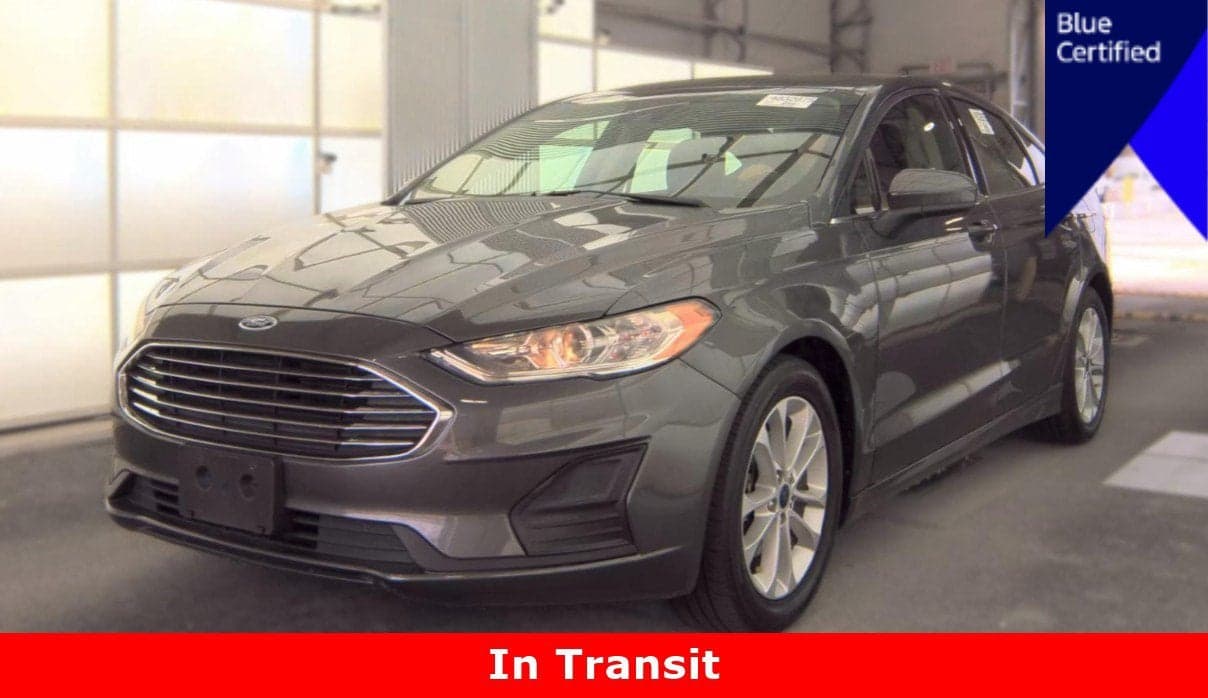 2020 Ford Fusion SE — photo 1 of 2