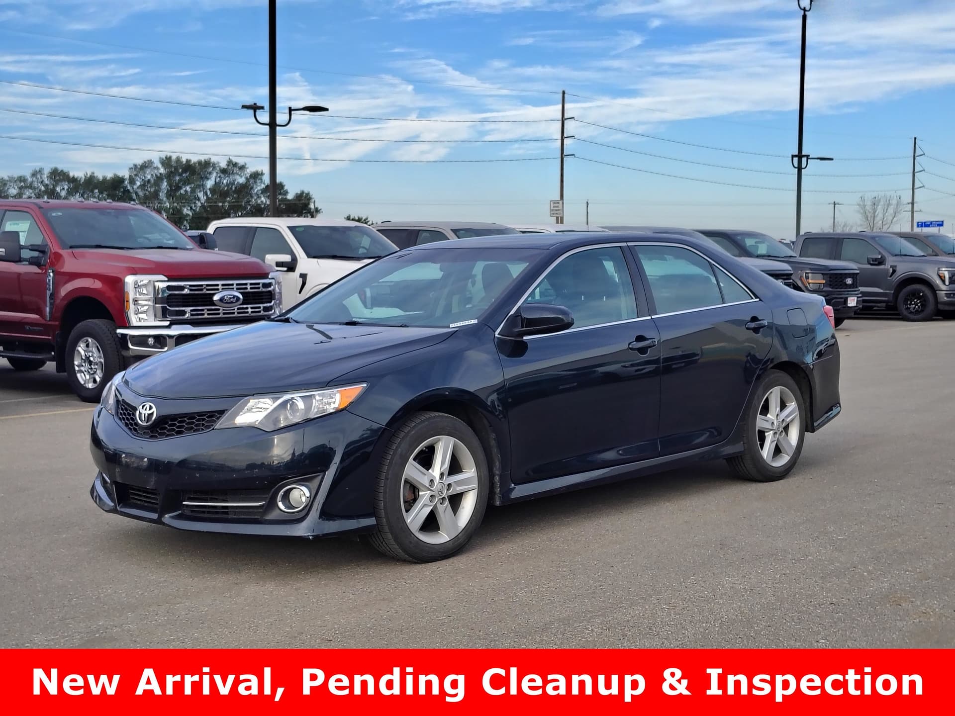2013 Toyota Camry SE — photo 1 of 5