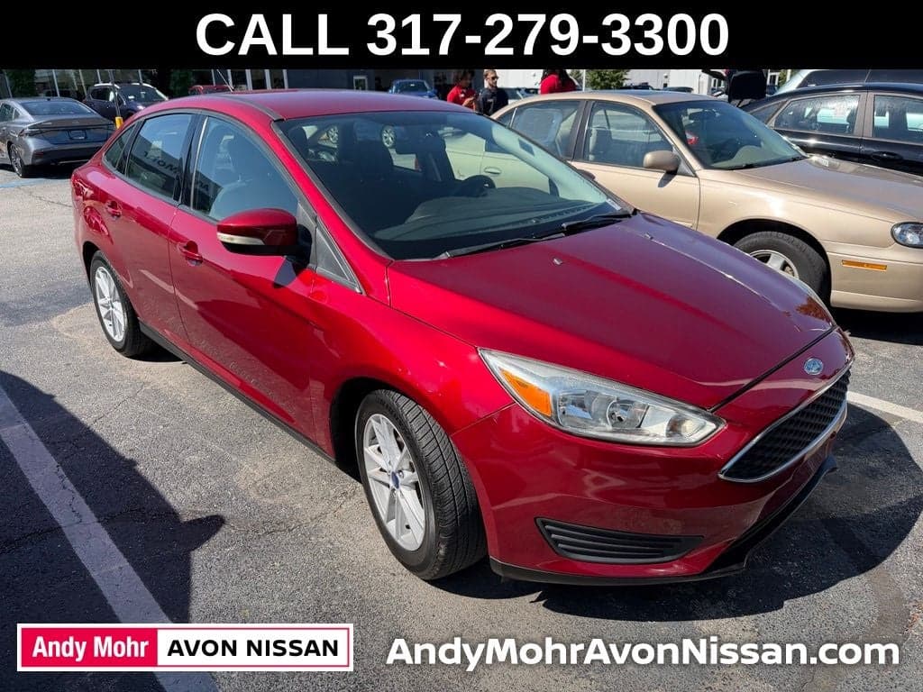2017 Ford Focus SE — photo 1 of 30