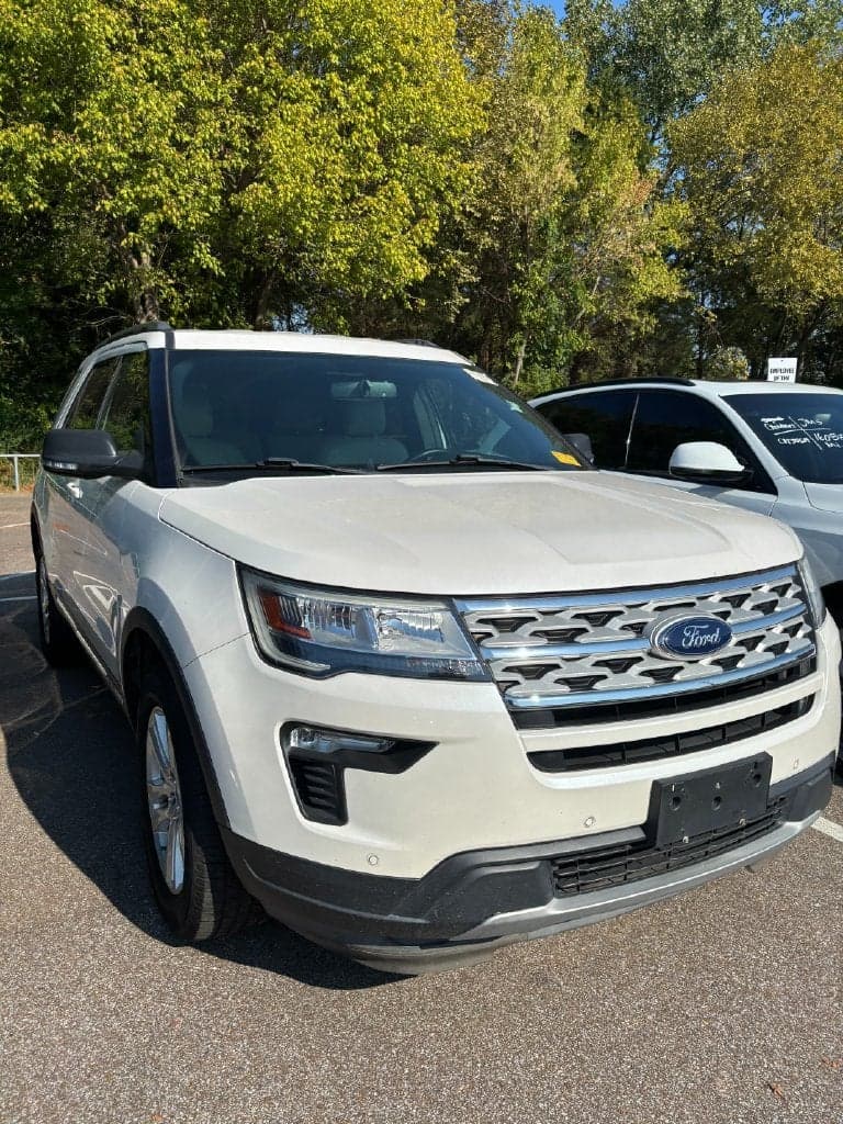 2017 Ford Explorer XLT — photo 1 of 5