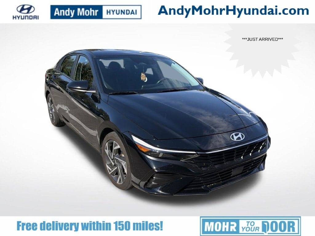 2024 Hyundai Elantra SEL — photo 1 of 5