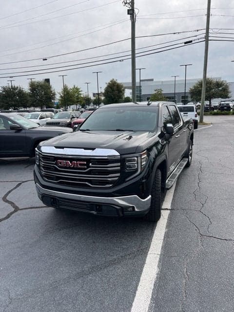 2023 GMC Sierra 1500 SLT — photo 1 of 2
