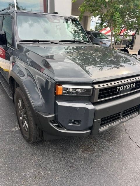 2025 Toyota Land Cruiser Base — photo 1 of 5