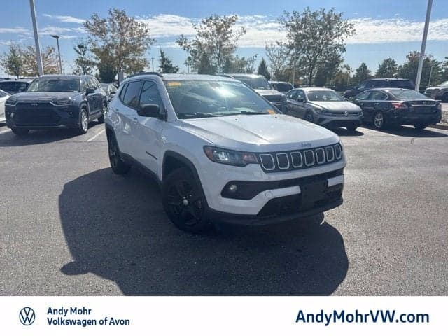 2022 Jeep Compass Latitude — photo 1 of 5