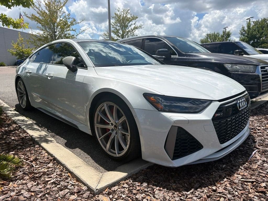 2024 Audi RS 7 4.0T Performance quattro — photo 1 of 3