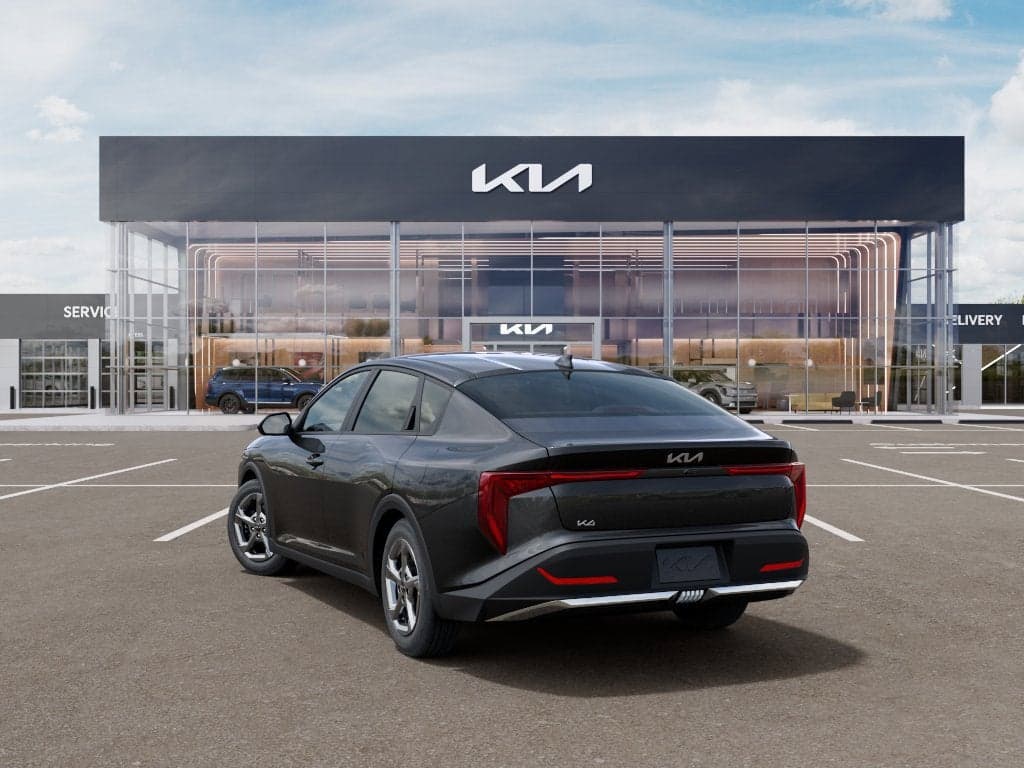 2026 Kia K4 LXS — photo 1 of 2