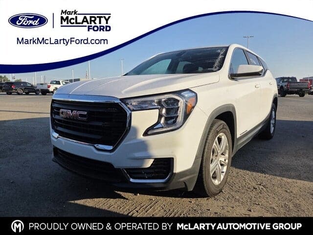 2024 GMC Terrain SLE — photo 1 of 10
