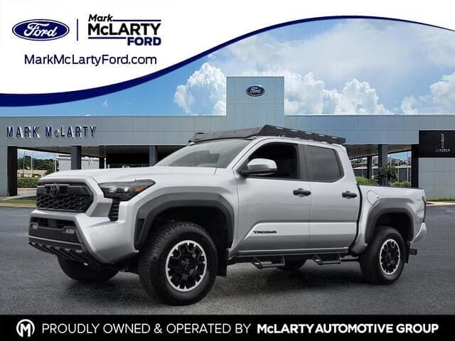2024 Toyota Tacoma TRD Off-Road — photo 1 of 26
