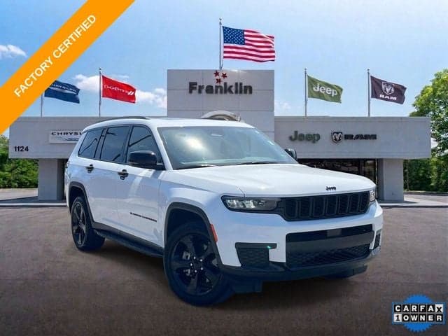 2023 Jeep Grand Cherokee L Altitude — photo 1 of 38