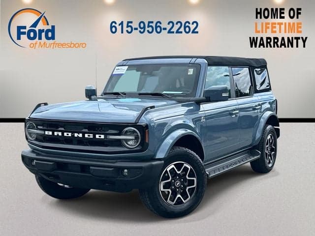 2025 Ford Bronco Outer Banks — photo 1 of 38
