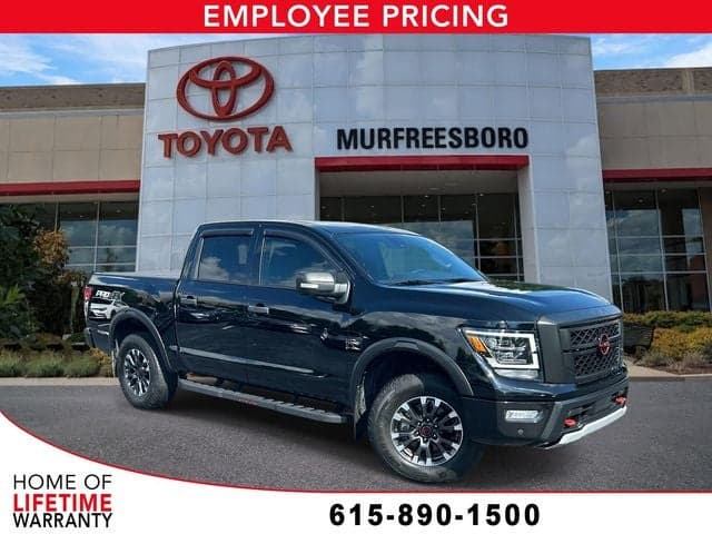 2023 Nissan Titan PRO-4X — photo 1 of 36