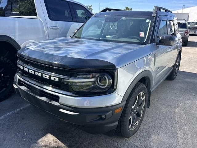 2023 Ford Bronco Sport Outer Banks — photo 1 of 9