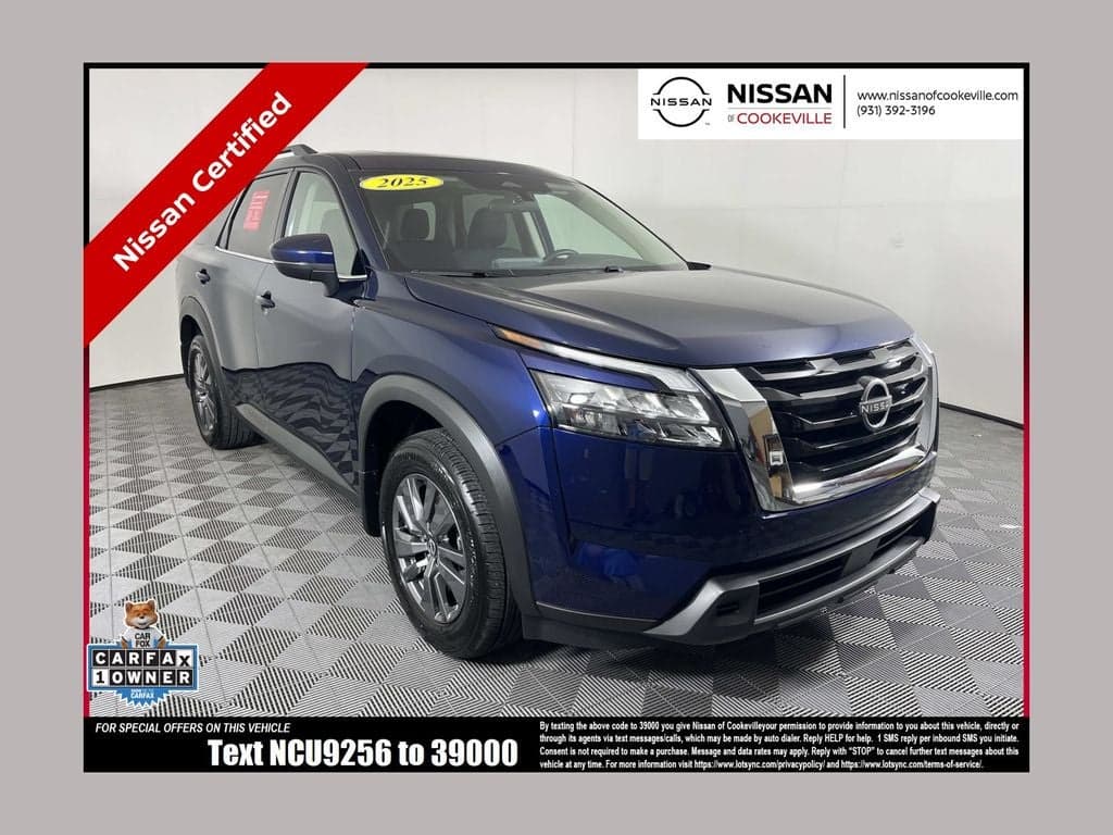 2025 Nissan Pathfinder SV — photo 1 of 38