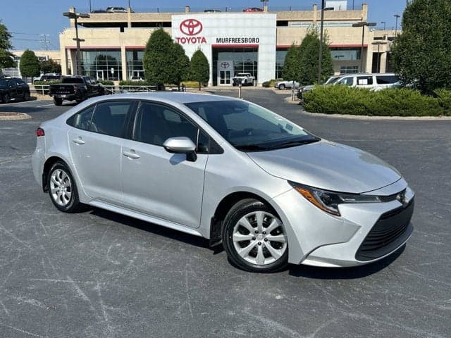 2026 Toyota Corolla LE — photo 1 of 5
