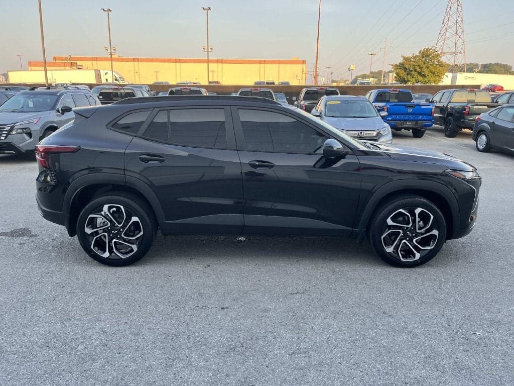 2024 Chevrolet Trax 2RS — photo 1 of 5