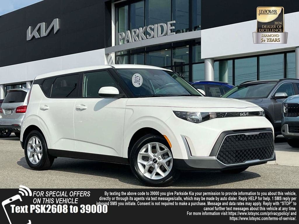 2025 Kia Soul LX — photo 1 of 35